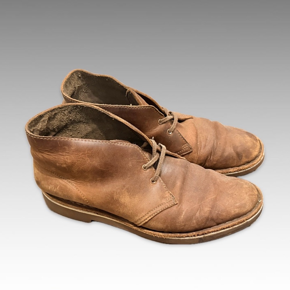 Clarks Men’s Chukka High-Top Leather Lace-Up Boots – Size 9.5